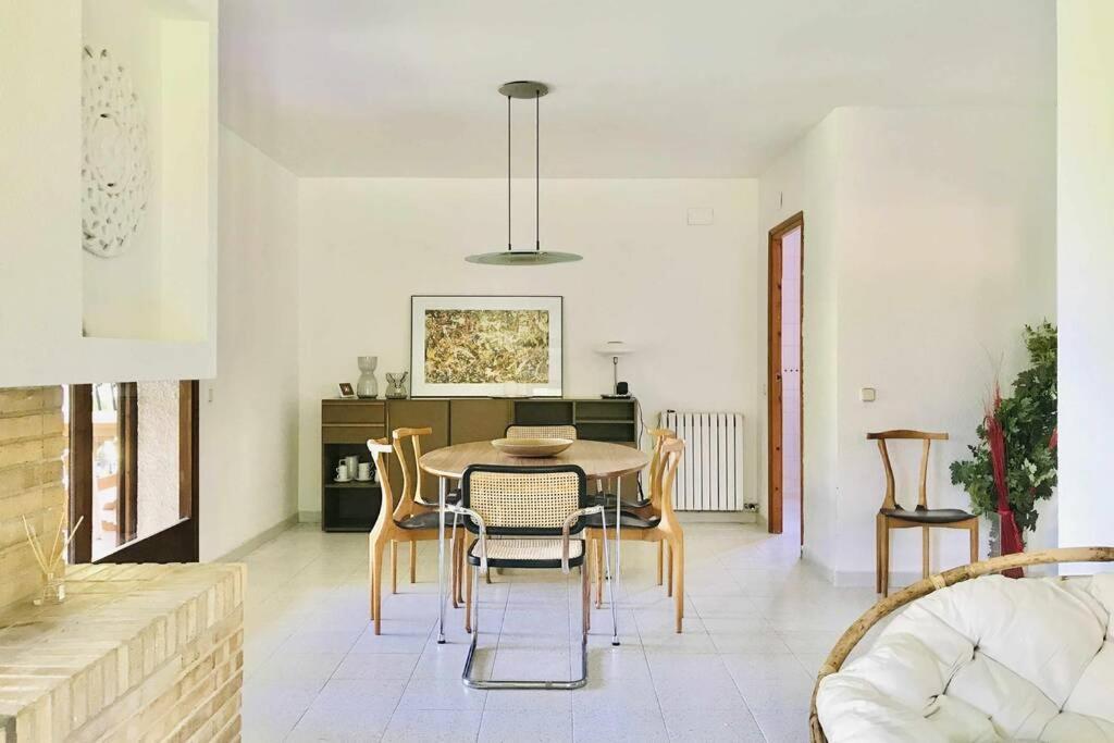 Casa Mediterranea Con Gran Jardin Y Piscina A 500 M De La Playa Roda de Bará Extérieur photo
