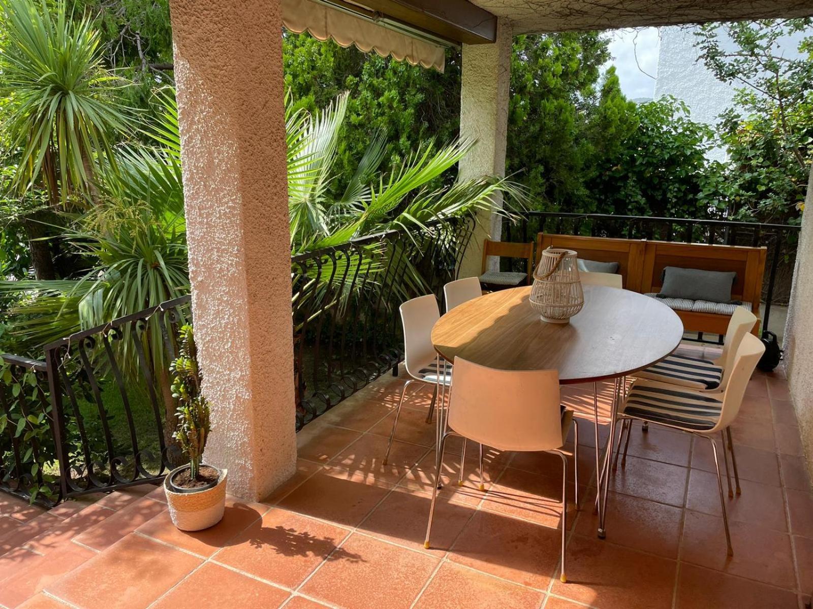 Casa Mediterranea Con Gran Jardin Y Piscina A 500 M De La Playa Roda de Bará Extérieur photo